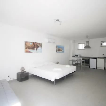 Guest house Lovely Swan Lagos