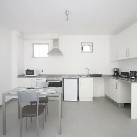 Lovely Swan Pensjonat 3*